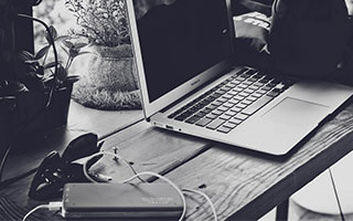 德甲单赛季进球纪录史 拜仁本赛季有望“破纪录三冠王”！